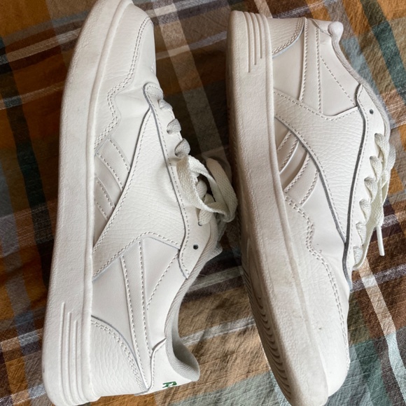 Reebok (7.5 US) Women's Club Memt Sneakers - Picture 8 of 13